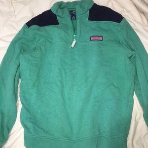 Vineyard vines sweatshirt